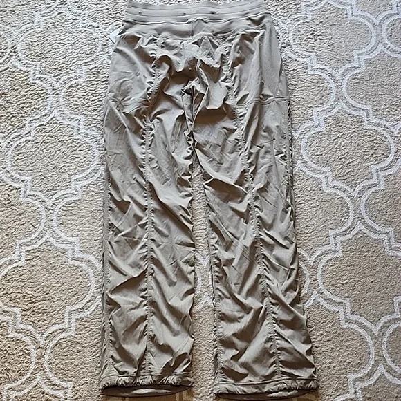Lululemon Dance Studio MR Lined Pant *Regular In Sheer Oak NWT - Picture 3 of 7